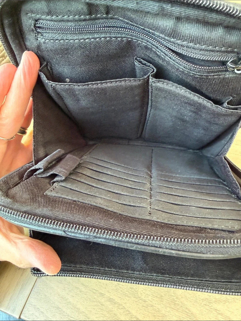 Fossil Black Leather Messenger Crossbody Bag
